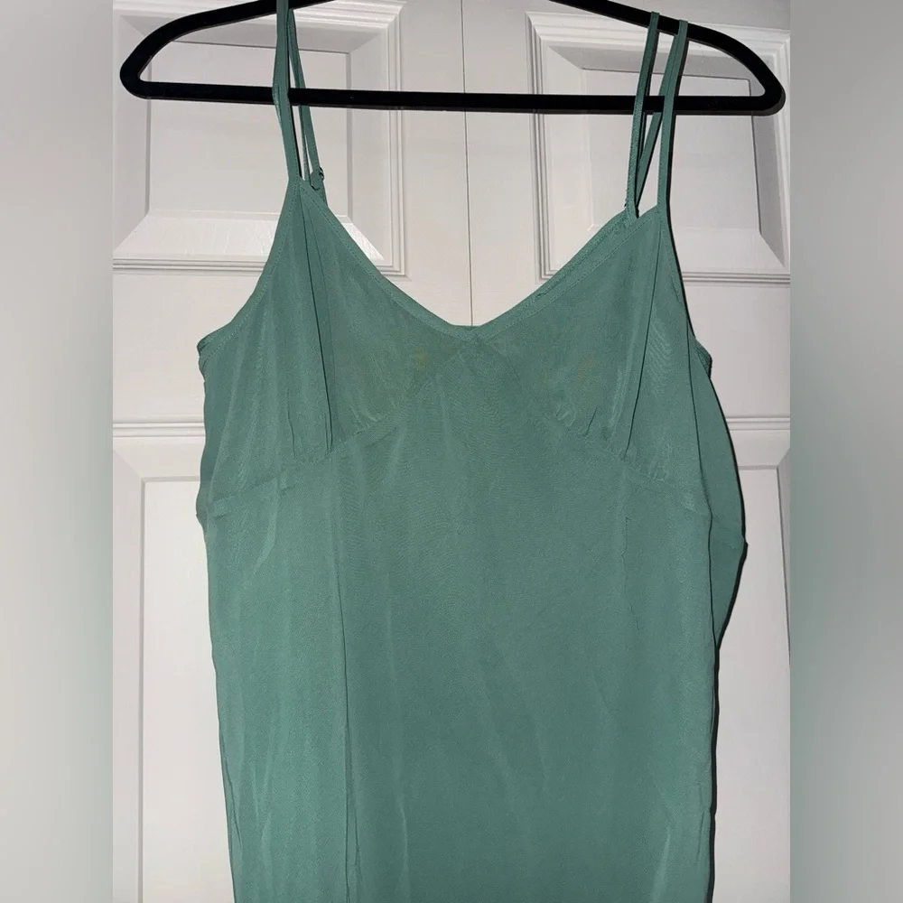 Madewell Sage Green V-Neck Top - Picture 4 of 7